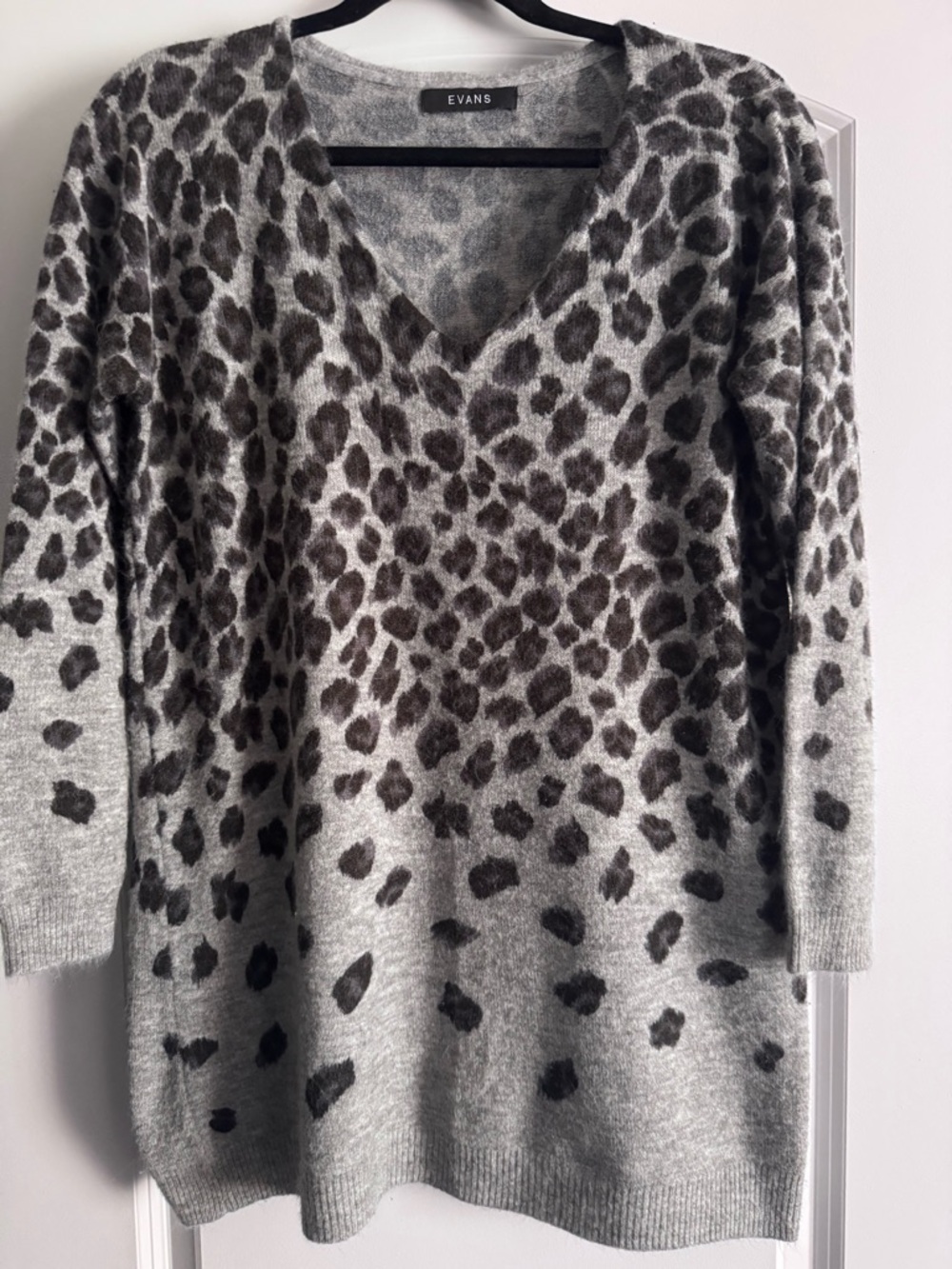Evan’s Grey Leopard Print V-Neck Sweater Tunic